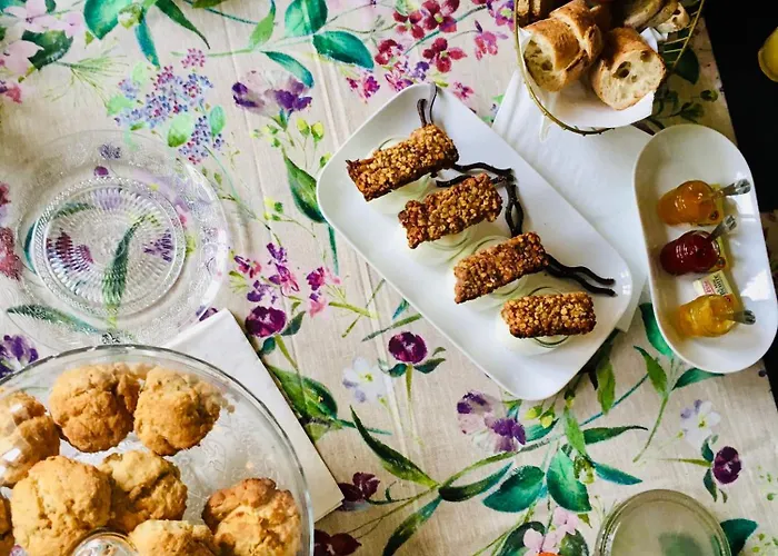 C'est Maison Bleue - A Blue In Alojamento de Acomodação e Pequeno-almoço Bordéus