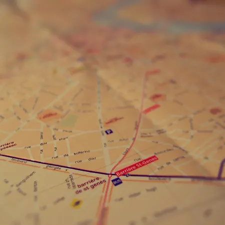 C'est Maison Bleue - A Blue In