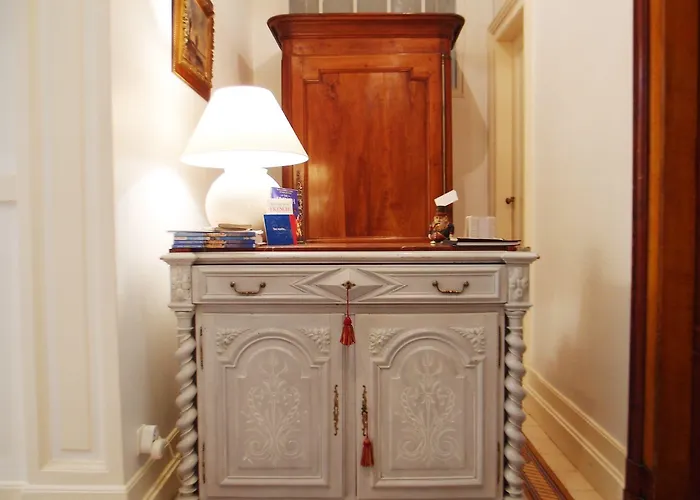 C'est Maison Bleue - A Blue In 3* Bordeaux