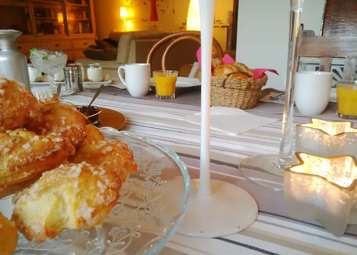 C'est Maison Bleue - A Blue In 3* Bordeaux