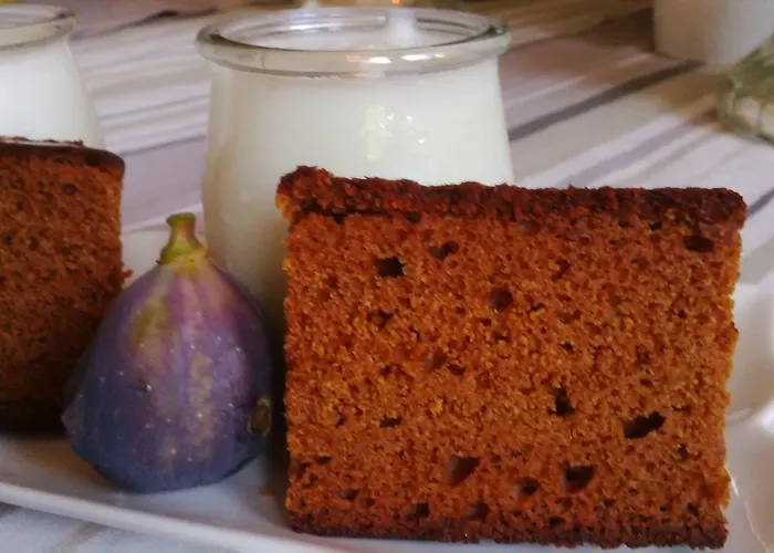 C'est Maison Bleue - A Blue In Frühstückspension