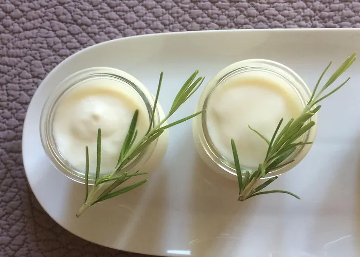 C'est Maison Bleue - A Blue In 3* Bordeaux